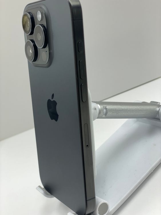 �Хåƥ꡼90% ��������:O iPhone 15Pro 256gb �֥�å�