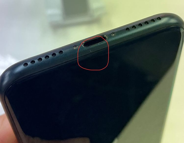 �Хåƥ꡼100% ���ʡ�iPhone SE(�裳����) 64gb �ߥåɥʥ���