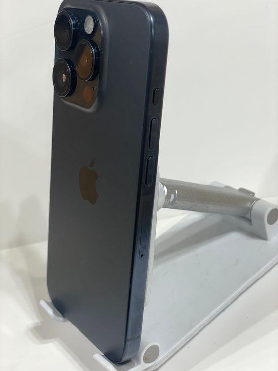 ���ʡ���������:O��iPhone 15Pro 512gb �֥롼