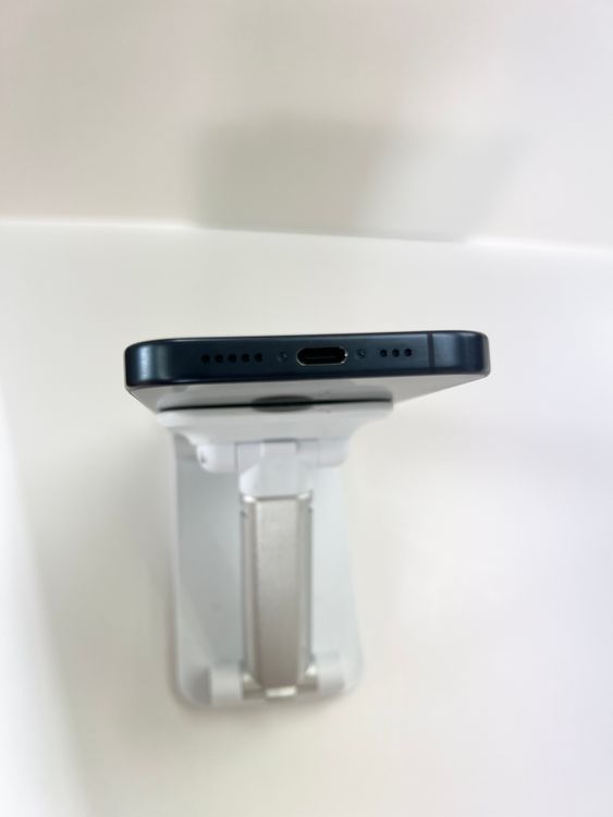 �Хåƥ꡼90% ���ʡ�iPhone15pro 128gb �֥롼�����˥���