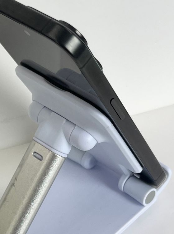 ��������:O iPhone15pro 256gb �֥�å������˥���