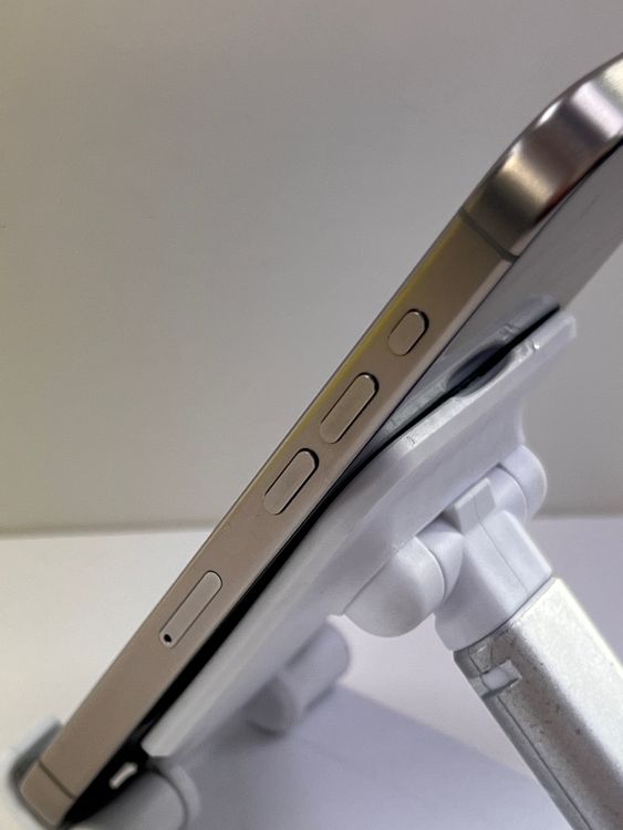 ���ʡ��Хåƥ꡼86% iPhone  15pro 256gb �ʥ�����