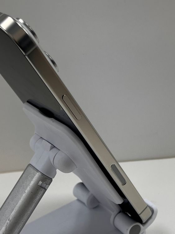 ���ʡ��Хåƥ꡼87�󡡥��åץ��ǡ�iPhone 16ProMax 256gb �ۥ磻��
