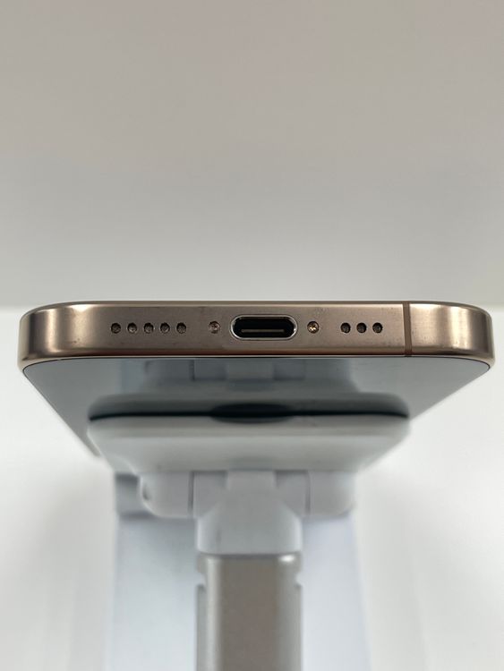 �Хåƥ꡼91%��������:O iPhone 16Pro 128gb �ǥ�����