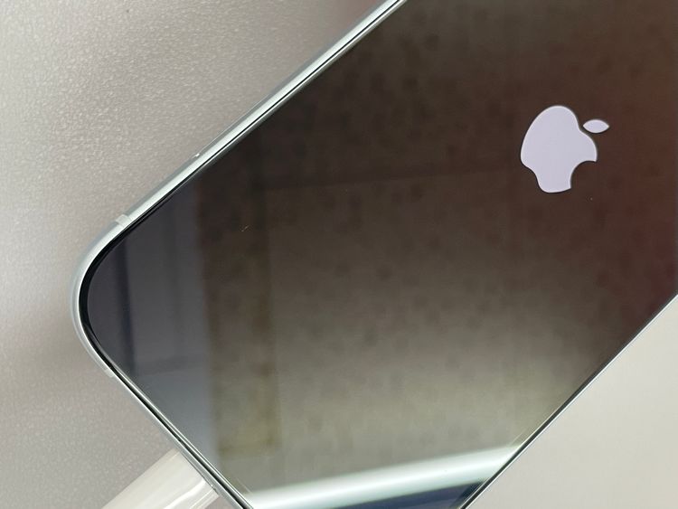 Ķ���ʡ��Хåƥ꡼98% iPhone 15 128gb �֥롼