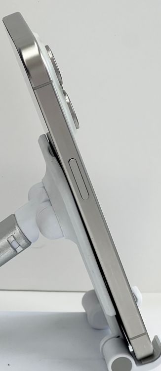 �Хåƥ꡼ 88%  ���ʡ���������:O  iPhone15pro 256gb �ۥ磻�ȥ����˥���