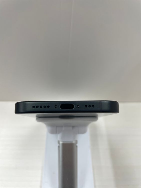 �Хåƥ꡼94��iPhone 15 128gb �֥�å�