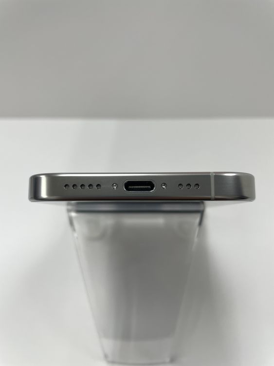 ĶʡåץǡiPhone 16Pro 256gb ۥ磻ȥ˥