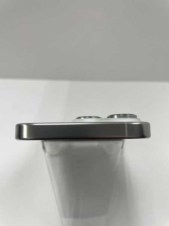 ĶʡåץǡiPhone 16Pro 256gb ۥ磻ȥ˥