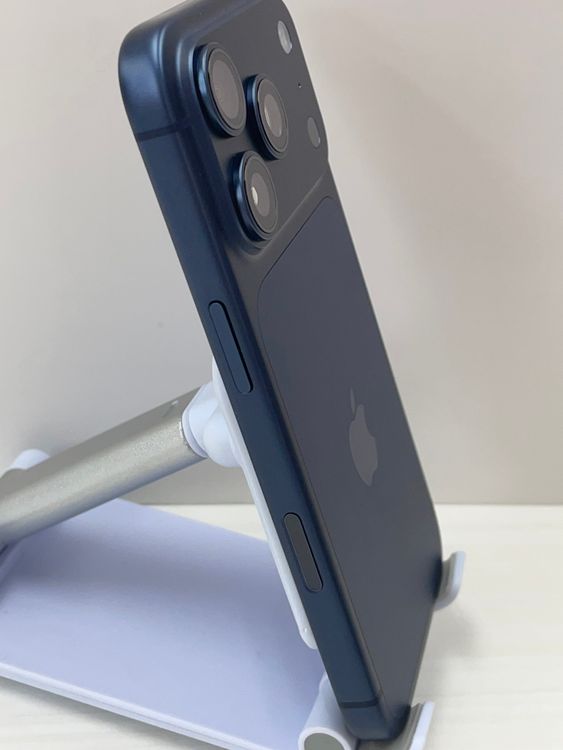 �Хåƥ꡼100% Ķ���ʡ�iPhone  17 Pro 256gb �ǥ����ץ֥롼