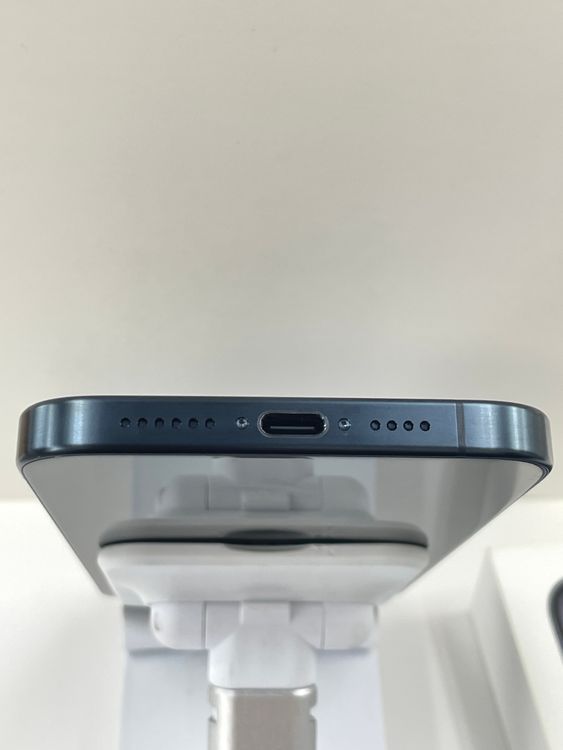 �Хåƥ꡼94% ���åץ��ǡ�iPhone 15promax  512gb �֥롼