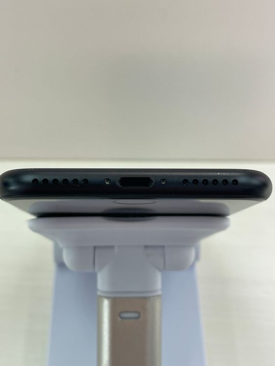 ���ʡ��Хåƥ꡼99% iPhone Se 3���塡64gb �ߥåɥʥ���