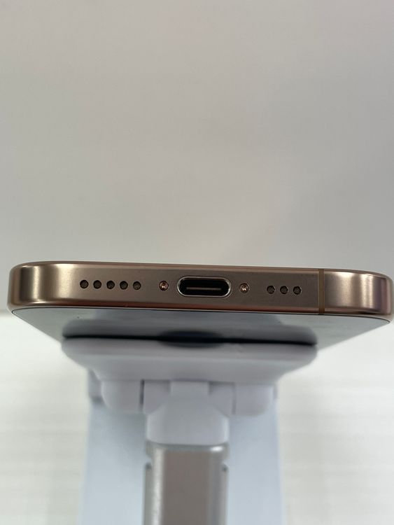 �Хåƥ꡼91% ���åץ��ǡ�iPhone 16Pro 256gb �ǥ�����