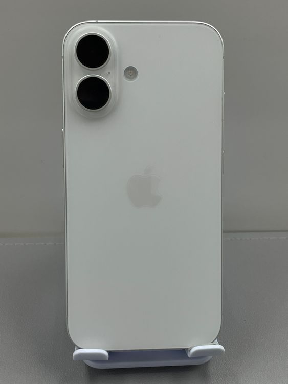 �Хåƥ꡼93��iPhone 16 128gb �ۥ�����