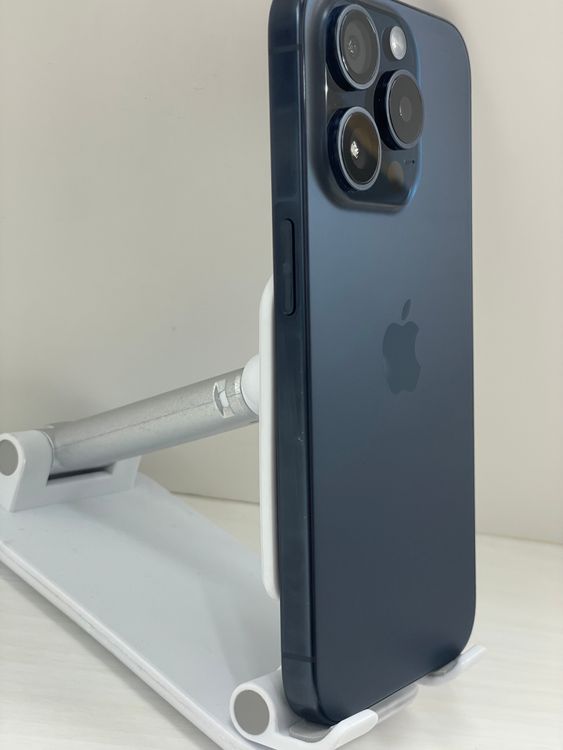 ���ʡ���������:O��iPhone 15Pro 512gb �֥롼