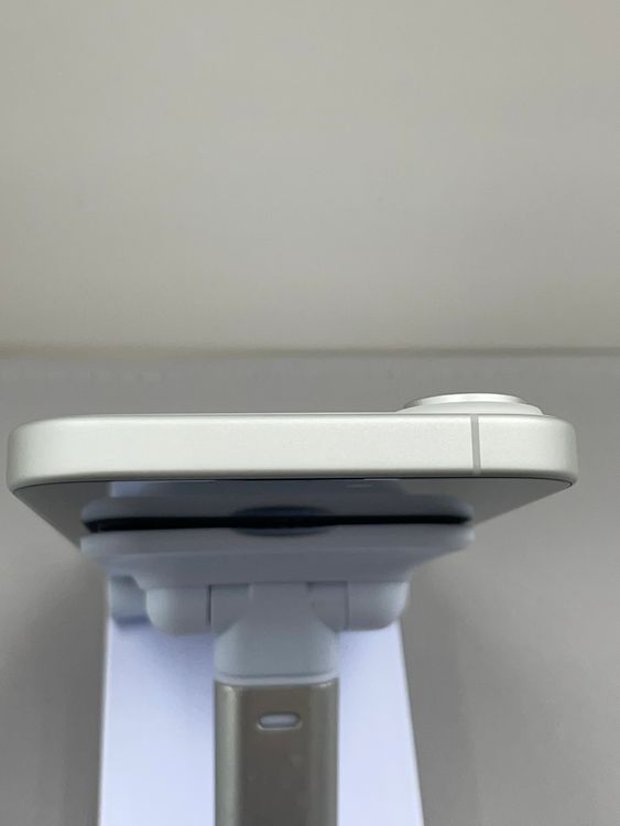 �Хåƥ꡼91�����ʡ�iPhone 16 128gb �ۥ�����