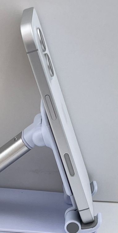 �Хåƥ꡼100%  ����Ʊ�͡�iPhone17 256gb �ۥ磻��
