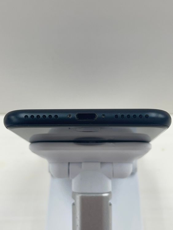 �Хåƥ꡼99% Ķ���ʡ�iPhone SE(�裳����) 64gb �ߥåɥʥ���