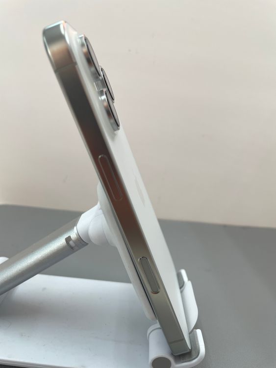 ���ʸ��ʡ�iPhone 16Pro 128gb �ۥ磻��