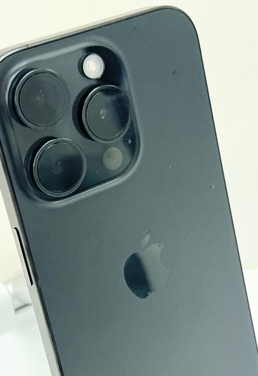�Хåƥ꡼��86% iPhone 15pro  512gb �֥�å������˥���