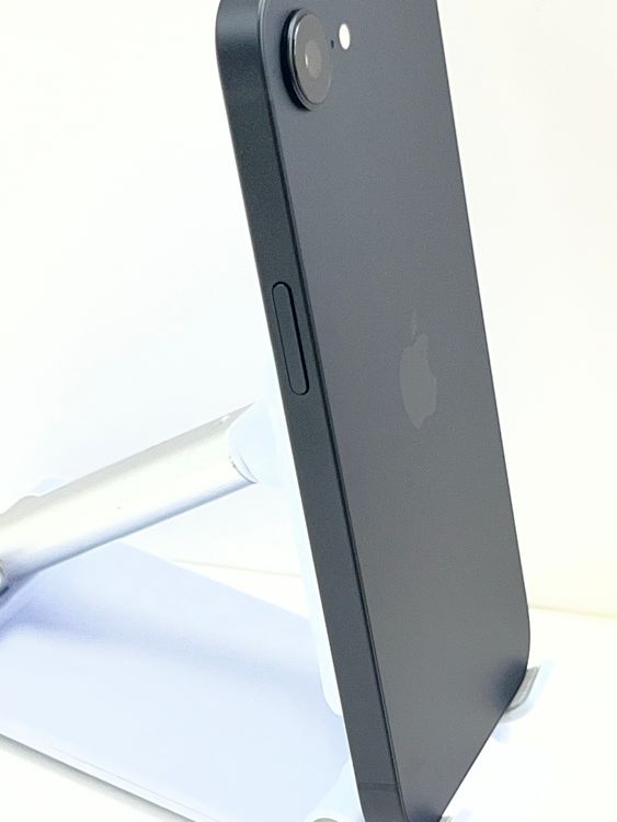 ����Ʊ�͡��Хåƥ꡼100��iPhone 16e 128gb �֥�å�