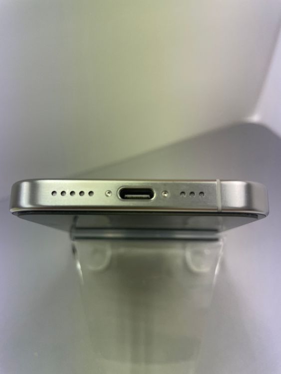 超美品 バッテリー90% iPhone 15Pro 256gb ホワイトチタニウム