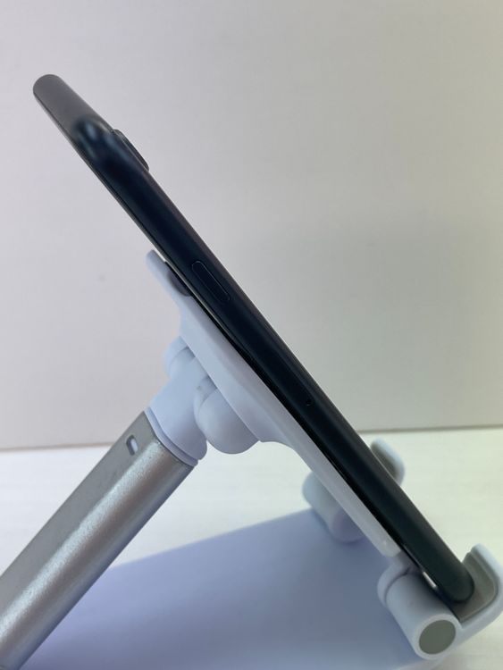 ���ʡ��Хåƥ꡼99% iPhone Se 3���塡64gb �ߥåɥʥ���