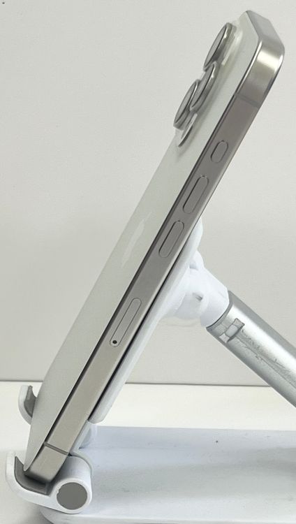 �Хåƥ꡼ 88%  ���ʡ���������:O  iPhone15pro 256gb �ۥ磻�ȥ����˥���