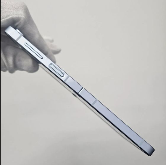 Galaxy Z FLIP6 256GB �֥롼 SIM�ե꡼