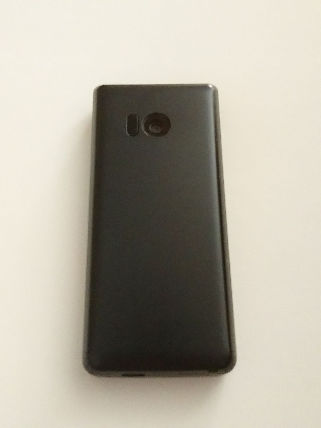 ムスビー｜AQUOS ケータイ3 806SH ブラック 美品 送料無料【AQUOS