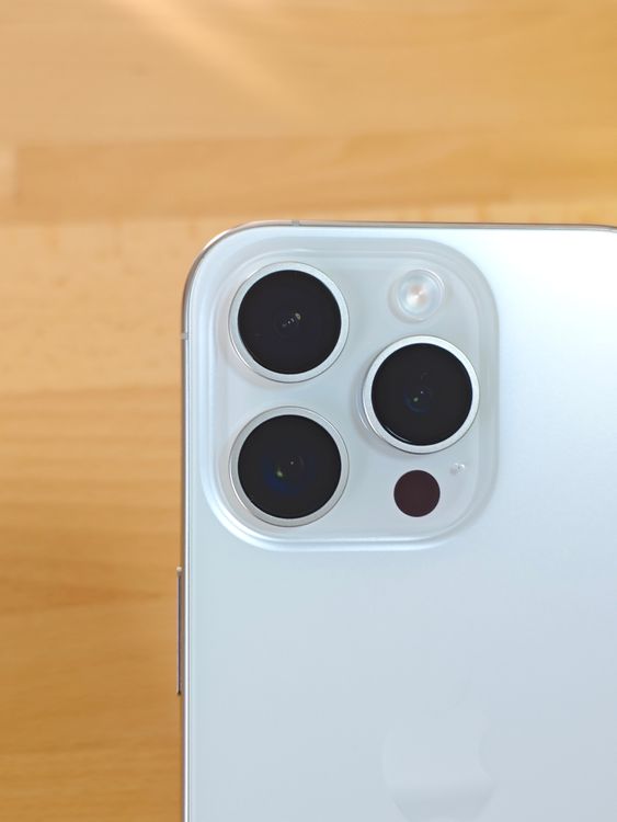 Ķ���� iPhone15 Pro 256GB �Хåƥ꡼86%