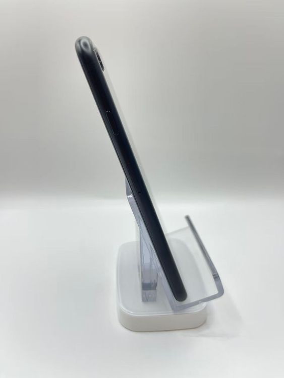 �Хåƥ꡼86��iPhone SE ��2���� �ۥ磻��64GB �¿��ݾ�����ȯ������