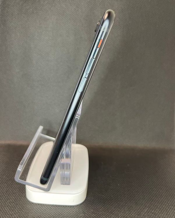 �Хåƥ꡼96��iPhone SE ��3���� �ߥåɥʥ��ȡ�64GB ��SIM�ե꡼����