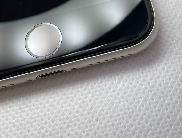 �Хƥå�93��iPhoneSE��3����64GB�������饤��SIM�ե꡼����ȯ��