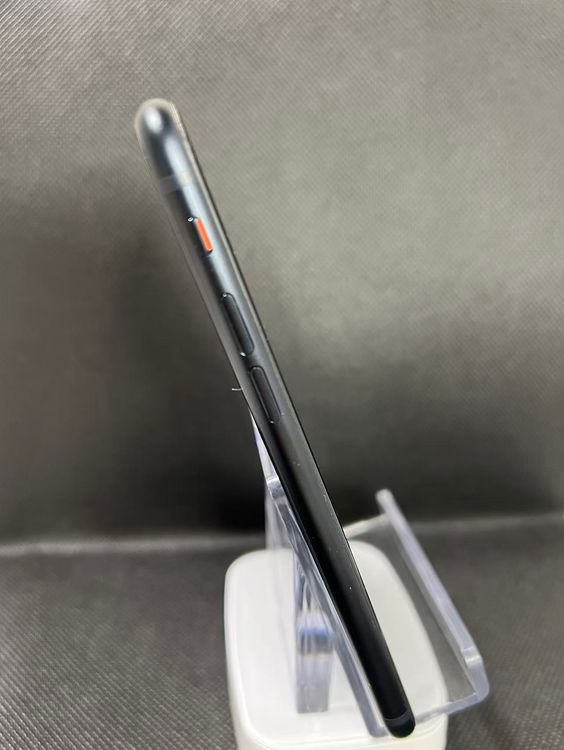 �Хåƥ꡼97��iPhone SE ��3���� �ߥåɥʥ��ȡ�64GB ��SIM�ե꡼����