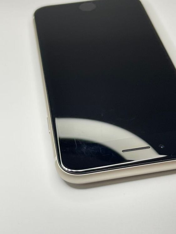 �Хƥå�84����°�ʣ����դ�iPhoneSE��3����64GB�������饤��SIM�ե꡼����