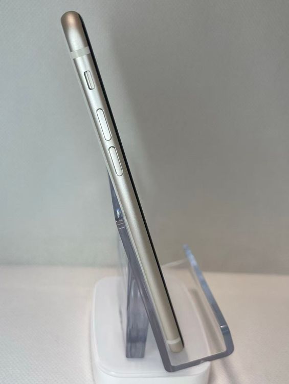 �Хåƥ꡼86��iPhone SE ��3���� �������饤��128GB ���ʰ¿��ݾ� SIM�ե꡼