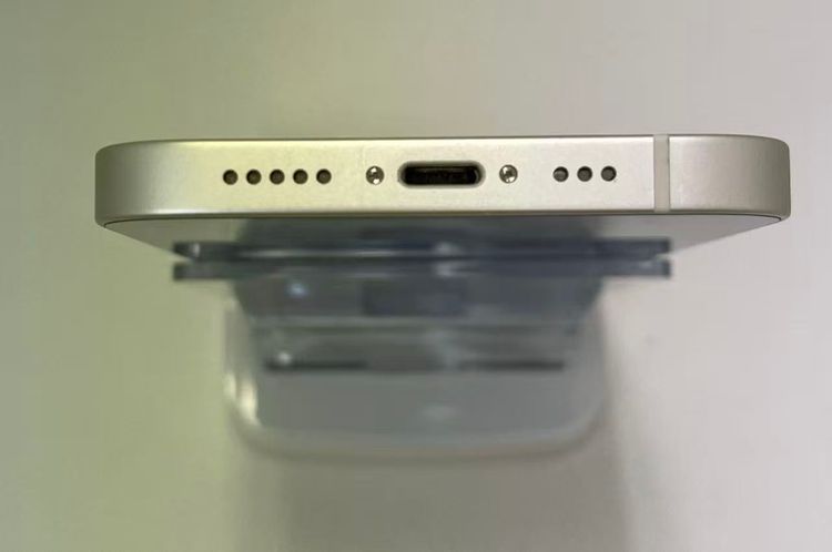 �Хåƥ꡼83��iPhone14 128GB �������饤�� SIM�ե꡼��������ȯ��