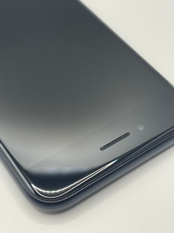 �Хåƥ꡼89����°��3���դ�iPhone SE ��3���� �ߥåɥʥ���64GB����ȯ���¿��ݾ�