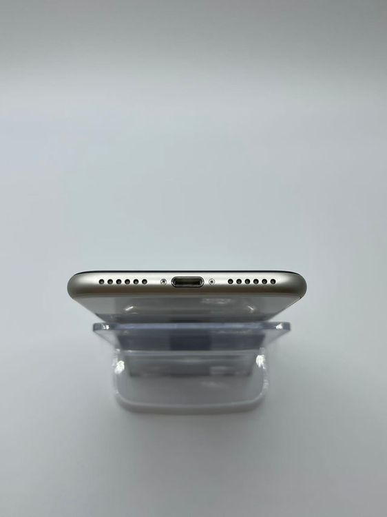 �Хƥå�86�����դ�iPhoneSE��3����64GB�������饤�Ȱ¿��ݾ�����ȯ��