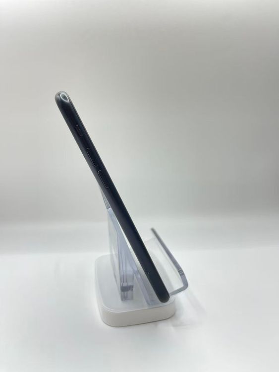 �Хåƥ꡼91����°��3�����å��դ�iPhone SE ��2���� �֥�å�64GB �¿��ݾ�