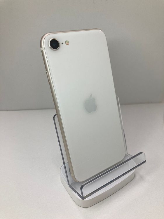 iPhone SE 第3世代 スターライト 64GB  SIMフリー美品バテッリ83%