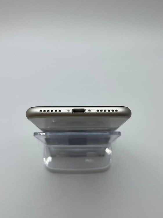 �Хƥå�83�����դ�iPhoneSE��3����64GB�������饤�Ȱ¿��ݾ�����ȯ��