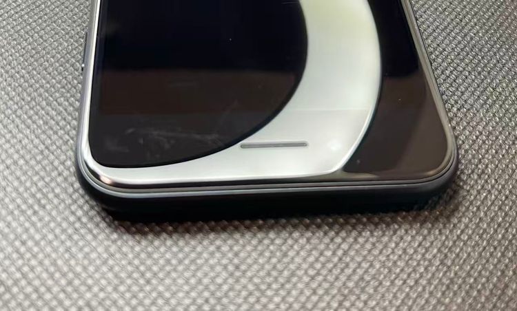 �Хåƥ꡼98��iPhone SE ��3���� �ߥåɥʥ��ȡ�64GB ���¿��ݾ�SIM�ե꡼