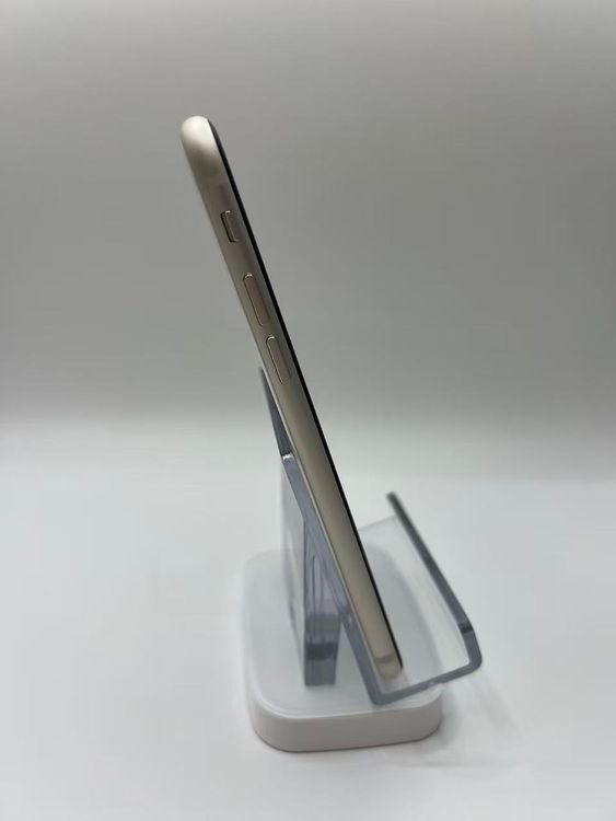 �Хåƥ꡼81����°��3�����å��դ�iPhone SE ��3���� �������饤��128GB �¿��ݾ�