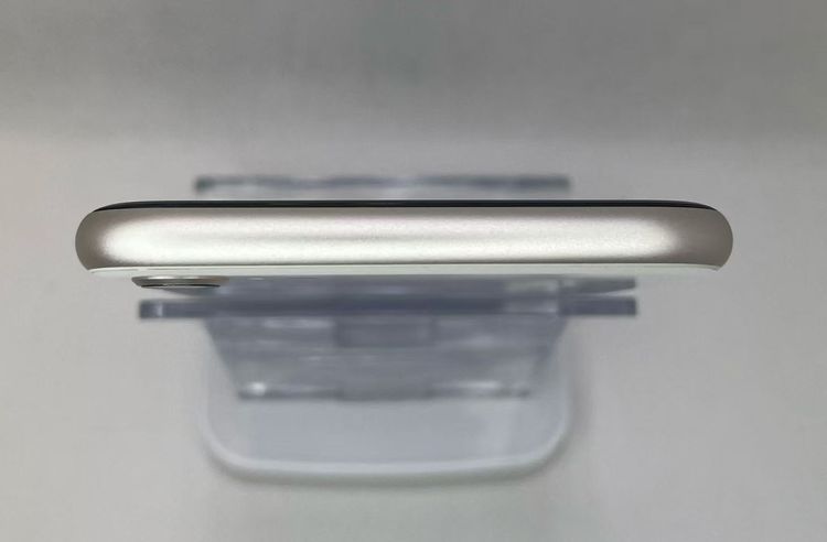 �Хåƥ꡼97��iPhoneSE��3����64GB�������饤��SIM�ե꡼����ȯ��