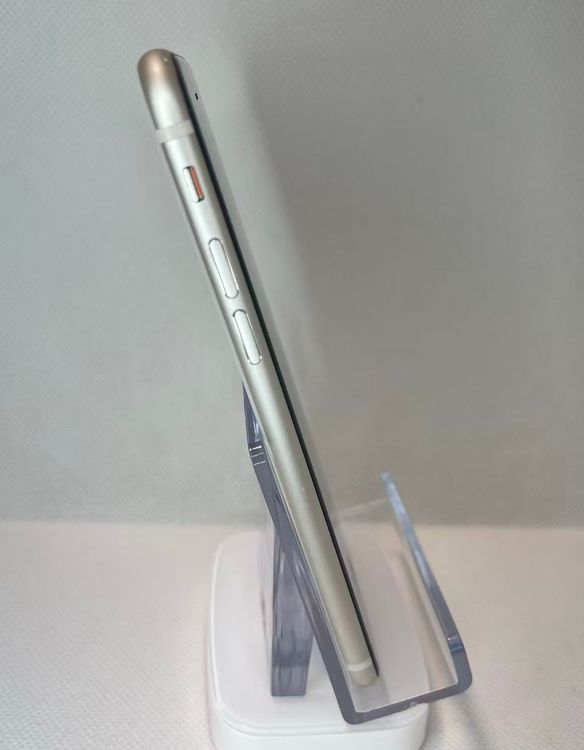 �Хåƥ꡼100��iPhone SE ��3���� �������饤�ȡ�64GB ���¿��ݾ� SIM�ե꡼