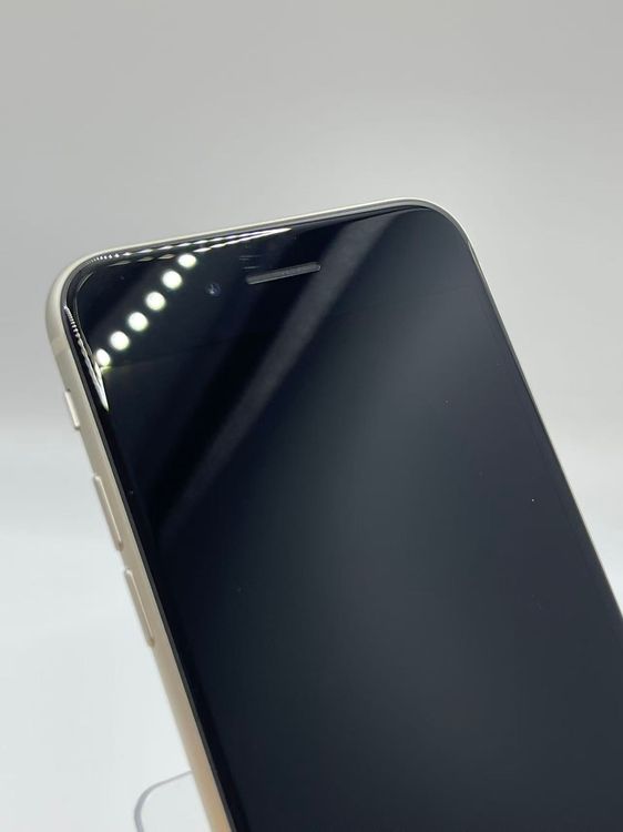 �Хåƥ꡼87����°��3�����å��դ�iPhone SE ��3���� �������饤��64GB �¿��ݾ�