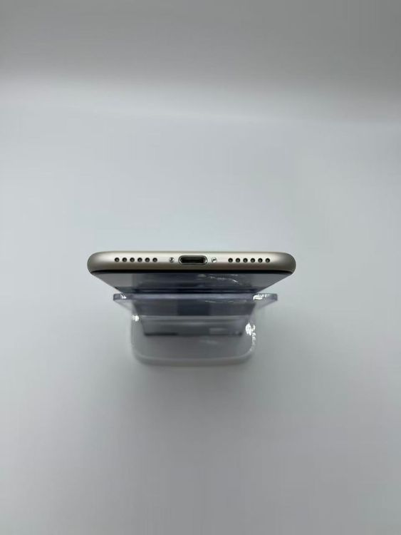 �Хåƥ꡼88����°��3�����å��դ�iPhone SE ��3���� �������饤��128GB �¿��ݾ�