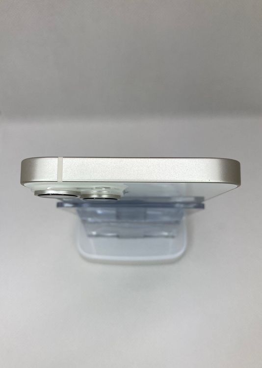 バテッリ84%iPhone14 256GBスターライトSIMフリー美品当日発送